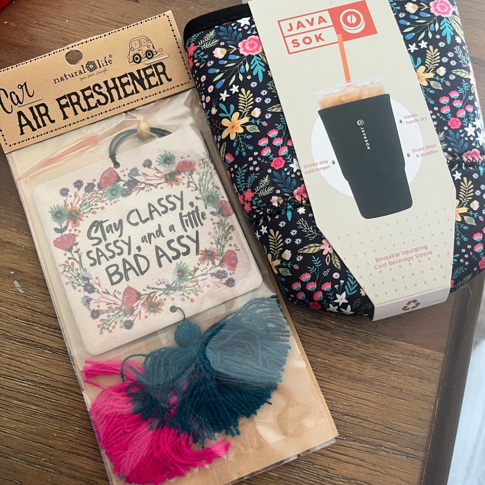 Floral Insulated Sleeve